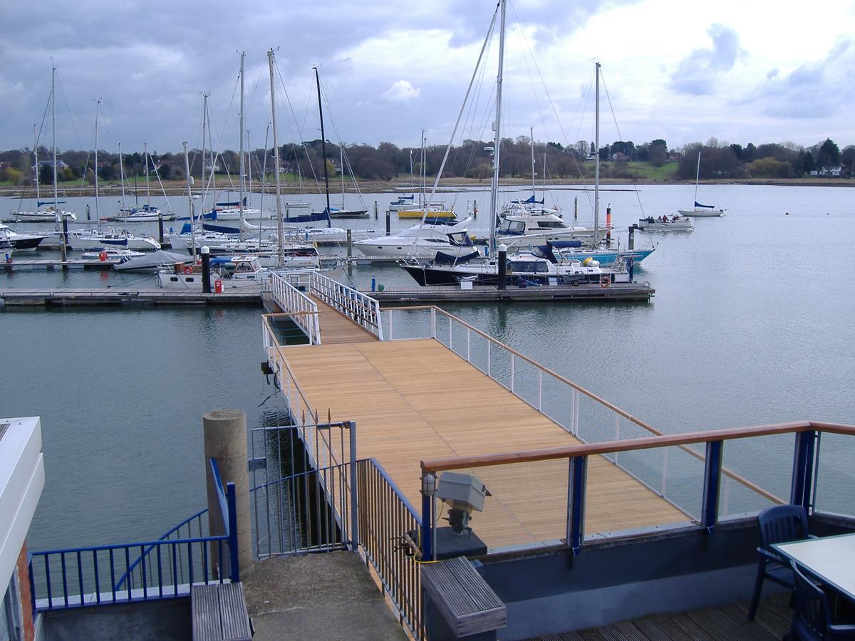 Royal Southern Yacht Club Hamble-le-Rice Exterior foto